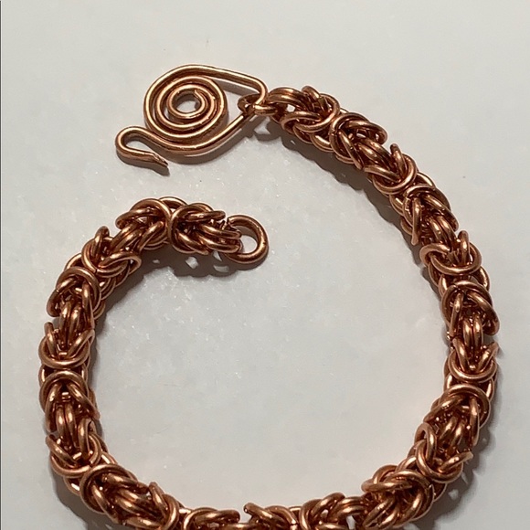 Swan hook Byzantine weave solid copper bracelet - Picture 7 of 8